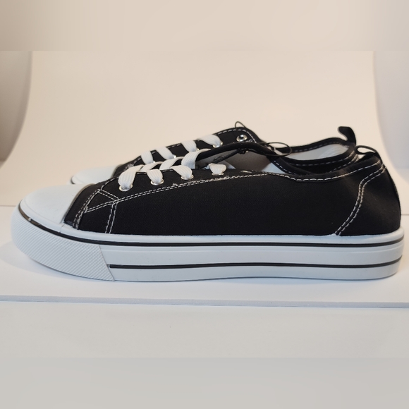 JOSINY Comfort Canvas Low Top Sneaker Women's Size 9 Chuck Taylor Style - Picture 4 of 7